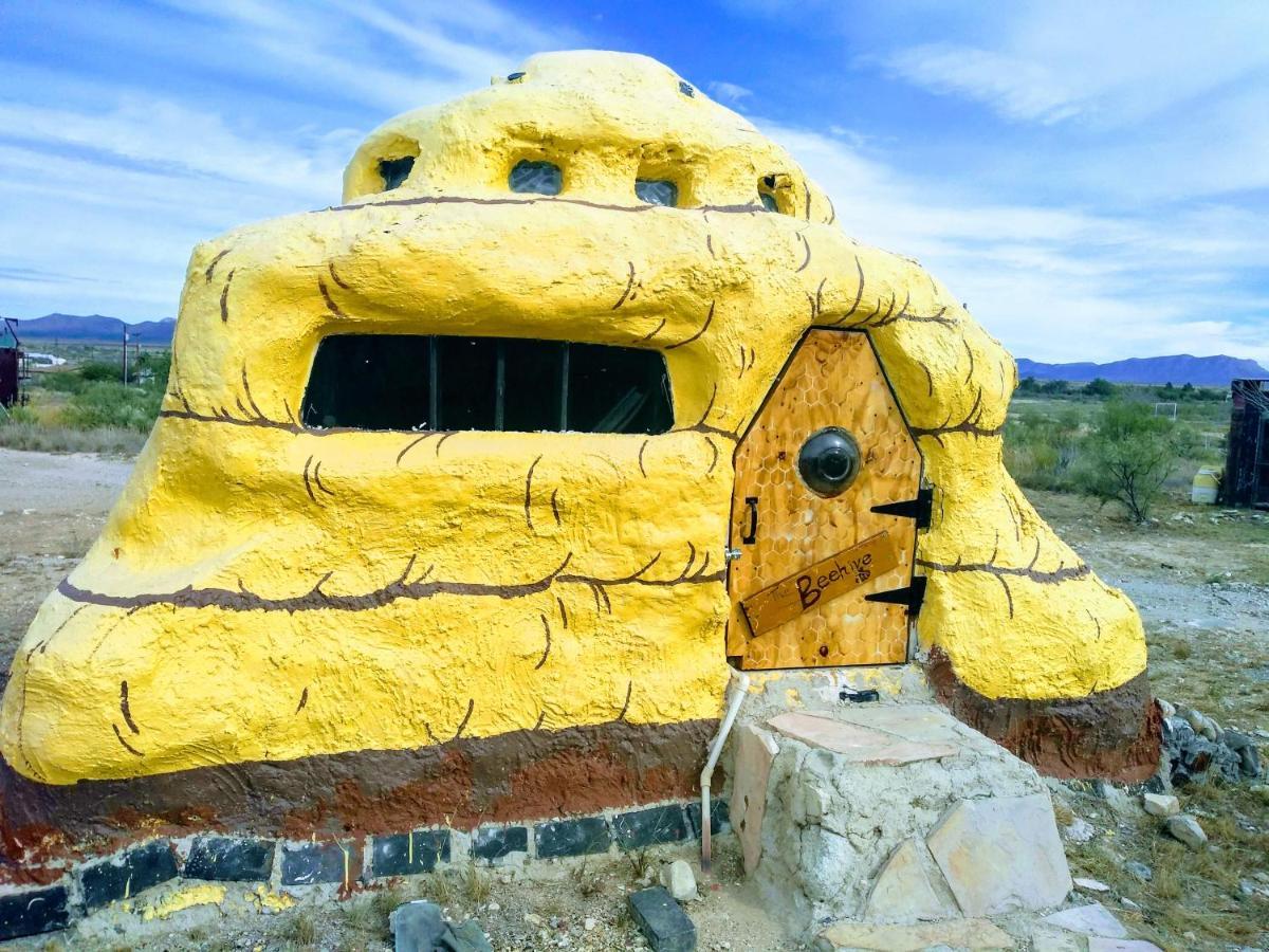 La Loma Del Chivo Llc Stone Cottage Alternative Building Marathon Kültér fotó